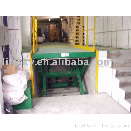 Scissor car lift